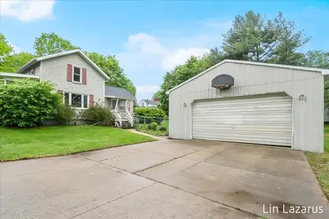 442 S East Street, Portland, MI 48875