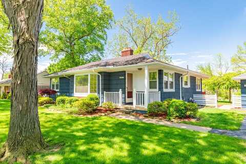 9880 Grosse Ile Parkway, Grosse Ile, MI 48138