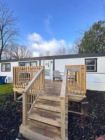 11274 Ann Street SE, Lowell, MI 49331