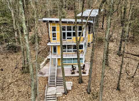 6723 Vandermeulen Road, Holland, MI 49423