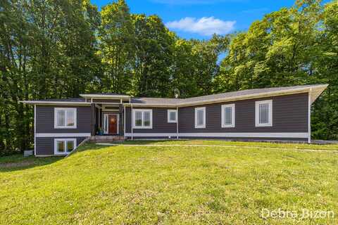 13941 Alger Road, Grant, MI 49327