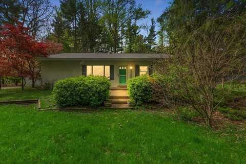 12270 Linden Avenue, Sawyer, MI 49125