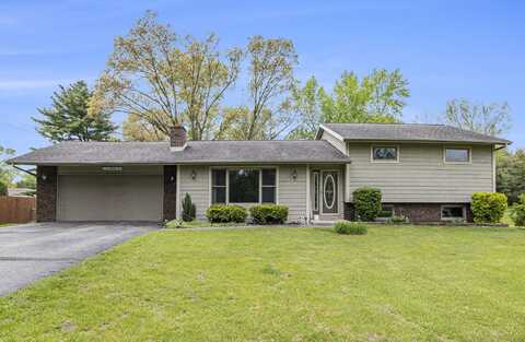 34113 Vauxhill Drive, Paw Paw, MI 49079
