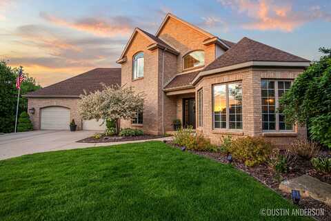 8682 Wallinwood Farms Drive, Jenison, MI 49428