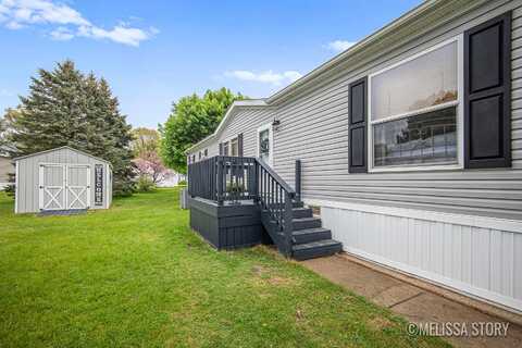7432 Old Hickory Drive NE, Belmont, MI 49306