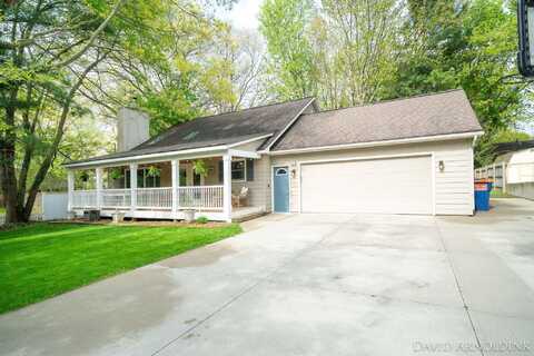 62 S 168th Avenue, Holland, MI 49424