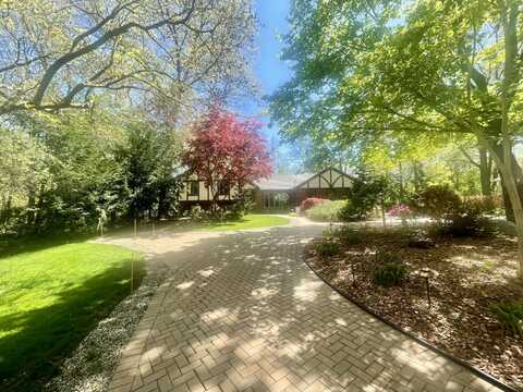 13829 Riker Road, Chelsea, MI 48118