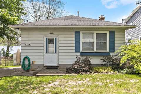 5264 Happy Hollow Drive, Manchester, MI 48158