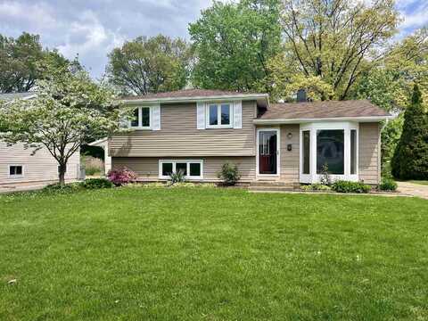 1840 Winston Drive, South Bend, IN 46635
