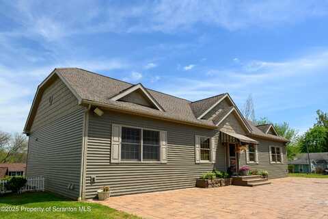 240 Sunset Avenue, Greenfield Township, PA 18407