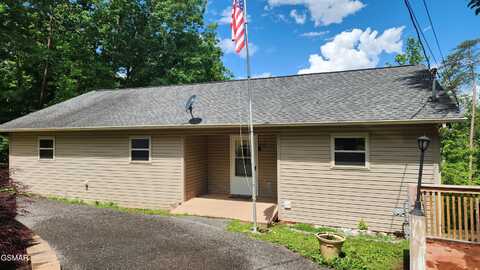 816 W Gold Dust Drive, Pigeon Forge, TN 37863