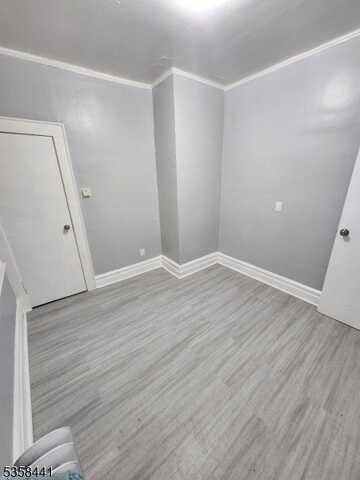 460 Grove St, Irvington, NJ 07111