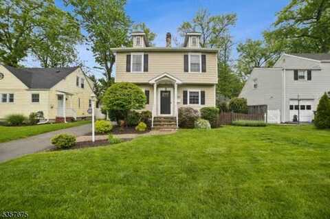2381 Whittier Ave, Scotch Plains, NJ 07076