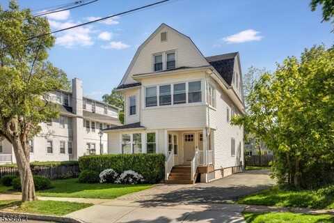 53 James St, Montclair, NJ 07042