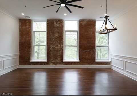 260 Main St, Little Falls, NJ 07424
