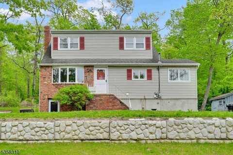 104 Lake Park Ter, West Milford, NJ 07421