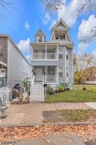 66 N 15Th St, East Orange, NJ 07017