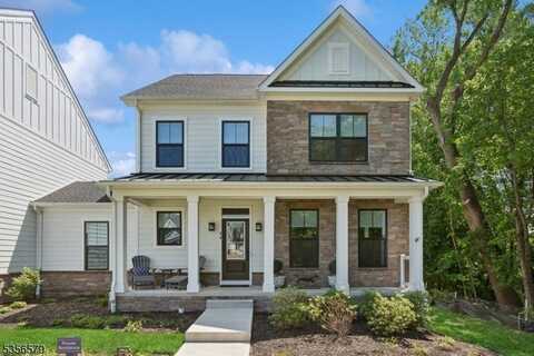 44 Willow Ln, Whippany, NJ 07054