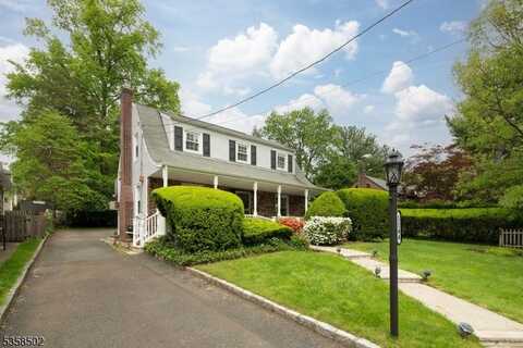 1144 Sussex Rd, Teaneck, NJ 07666