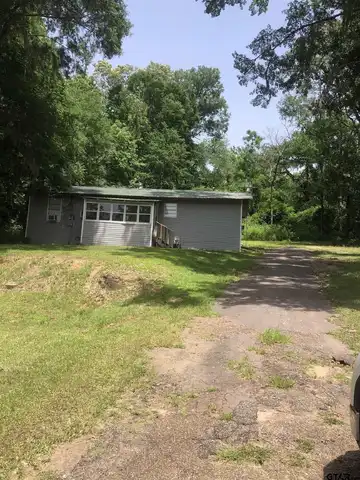 2408 Blairs Landing Road, Karnack, TX 75661