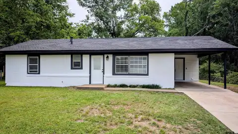 2536 Oakwood St., Tyler, TX 75702