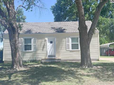 306 Grove St, Pratt, KS 67124