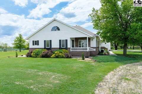 833 O Rd, Larned, KS 67550
