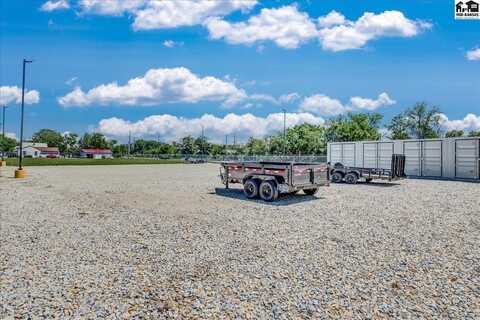 601 E 2nd Ave, Hutchinson, KS 67501