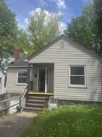 372 S Walnut Street, Huntington, WV 25705