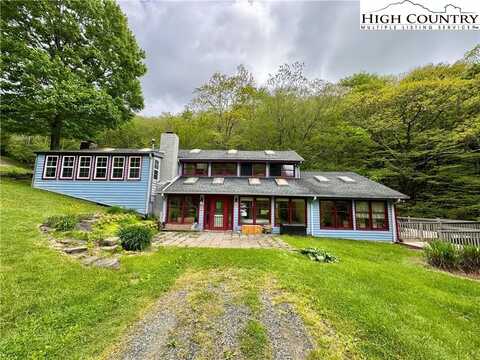 822 Ransey Woodring Road, Todd, NC 28684