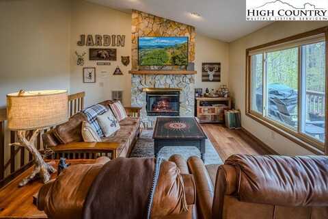129 Lower Grouse Ridge Road, Beech Mountain, NC 28604