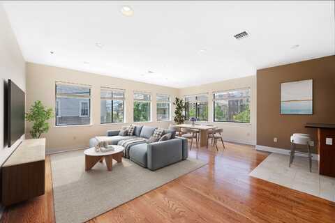 136 41ST ST, Union City, NJ 07087