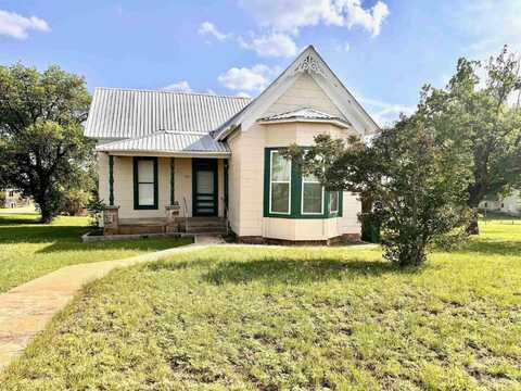 700 W Dallas, Llano, TX 78643
