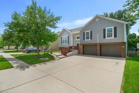 3012 Garland Street, Leavenworth, KS 66048