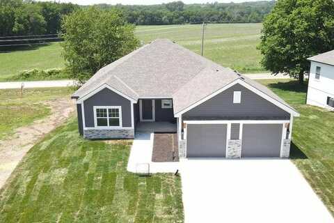 101 SALLY Circle, Dearborn, MO 64439