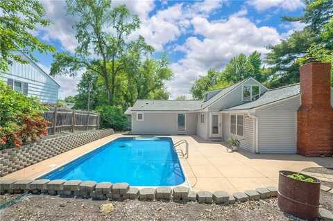 6021 Robinson Lane, Overland Park, KS 66202
