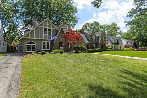 1275 W Gregory Boulevard, Kansas City, MO 64114