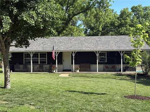 5734 Connell Drive, Merriam, KS 66203