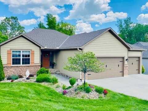 6217 Green Hills Lane, Kansas City, MO 64151