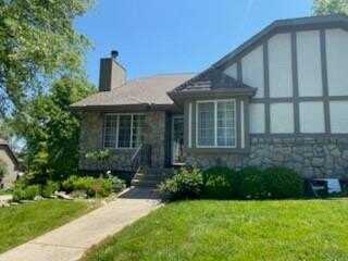 1304 NW Porter Circle, Blue Springs, MO 64015