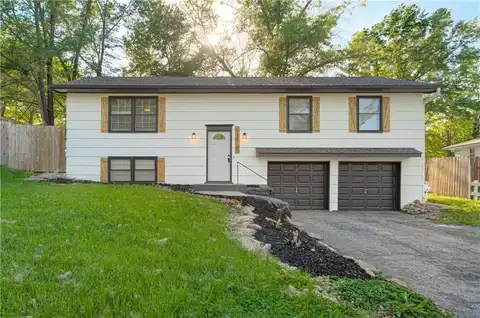 13210 Grand Street, Kansas City, MO 64145
