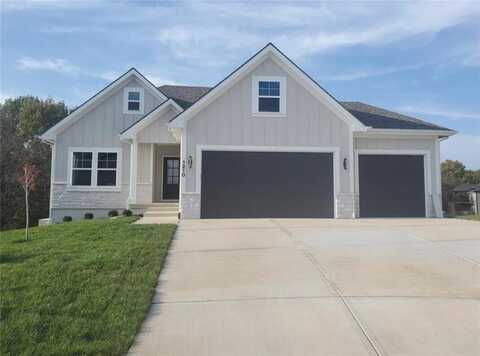 1212 NW 5th Street, Oak Grove, MO 64075
