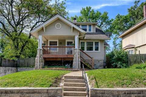 5825 E 13th Street, Kansas City, MO 64126