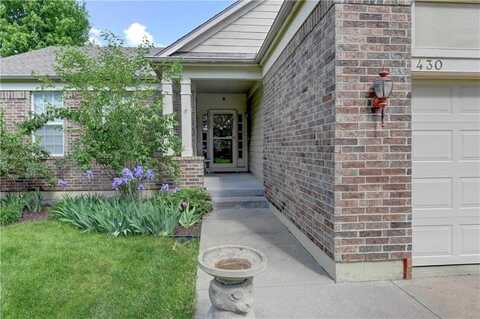 430 S Indian Wells Drive, Olathe, KS 66061
