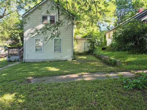 716 Olive Street, Leavenworth, KS 66048