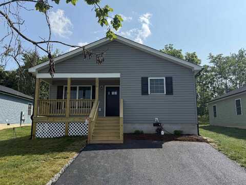 1028 D ST, WAYNESBORO, VA 22980