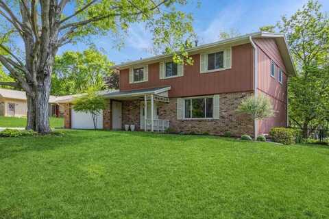 114 Post Rd, IowaCity, IA 52245