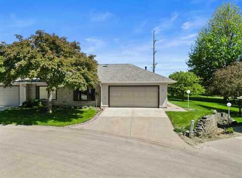 82 Oberlin St, IowaCity, IA 52245