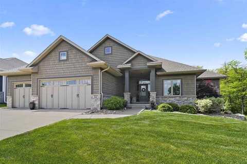 810 Tranquil Bluff Trl, IowaCity, IA 52245