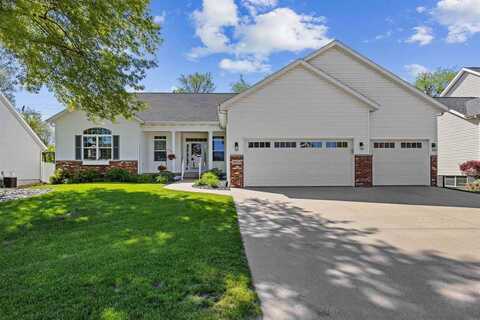 2311 NE Fox Trail Dr NE, CedarRapids, IA 52402